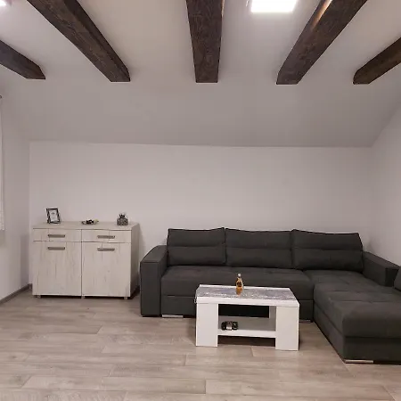 Milena - Dva Garazna Parking Mjesta * Pale